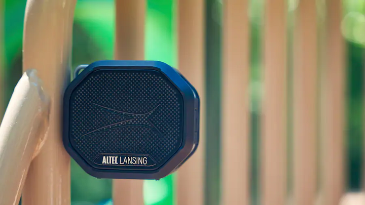 Altec Lansing - Bluetooth HydraTrek 2.0 EverythingProof Portable Speaker - Periwinkle/White
