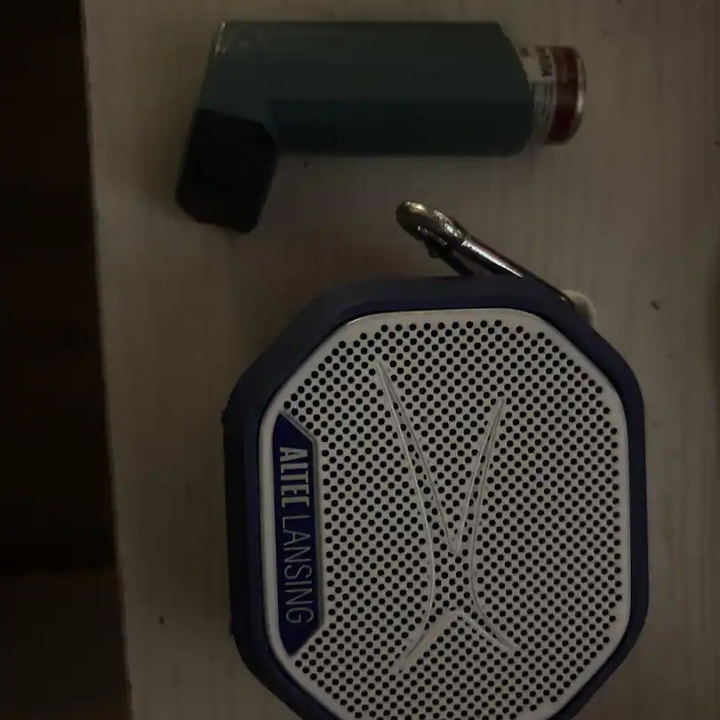 Altec Lansing - Bluetooth HydraTrek 2.0 EverythingProof Portable Speaker - Periwinkle/White