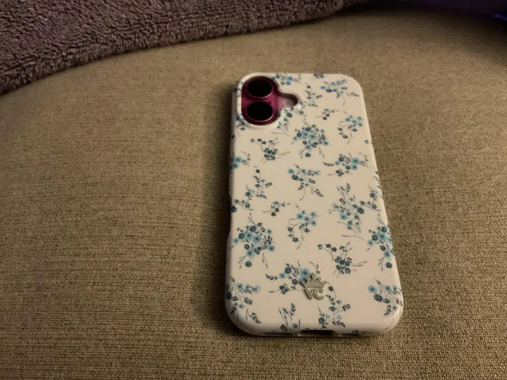 VELVET CAVIAR - Magsafe Case for Apple iPhone 16 - French Blue
