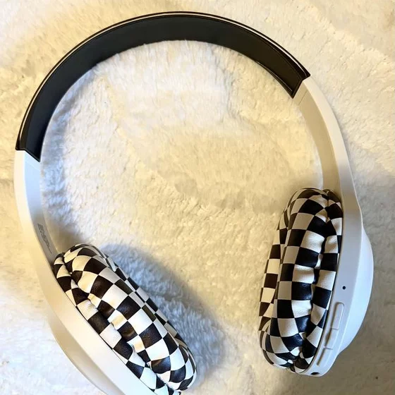 Wireless Built-in-Microphone Headphones - Heyday™ Brown Checkered: on-Ear, USB-C
